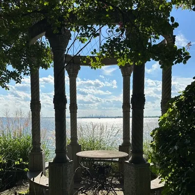 @gardensatsandslight